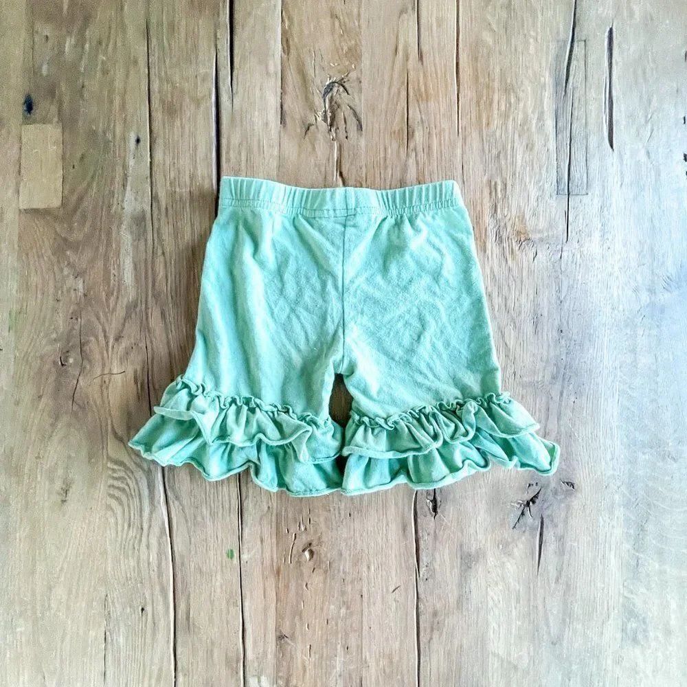 Southern Style Green Ruffle Shorts, Size 5 - Picture 3 of 3